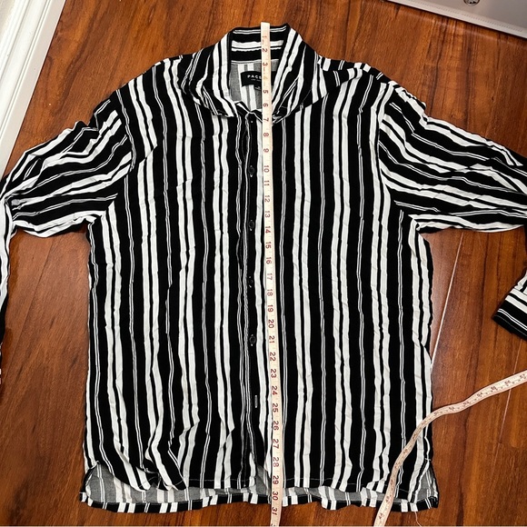 Pacsun Striped Button Up Shirt Size XL - Picture 5 of 7